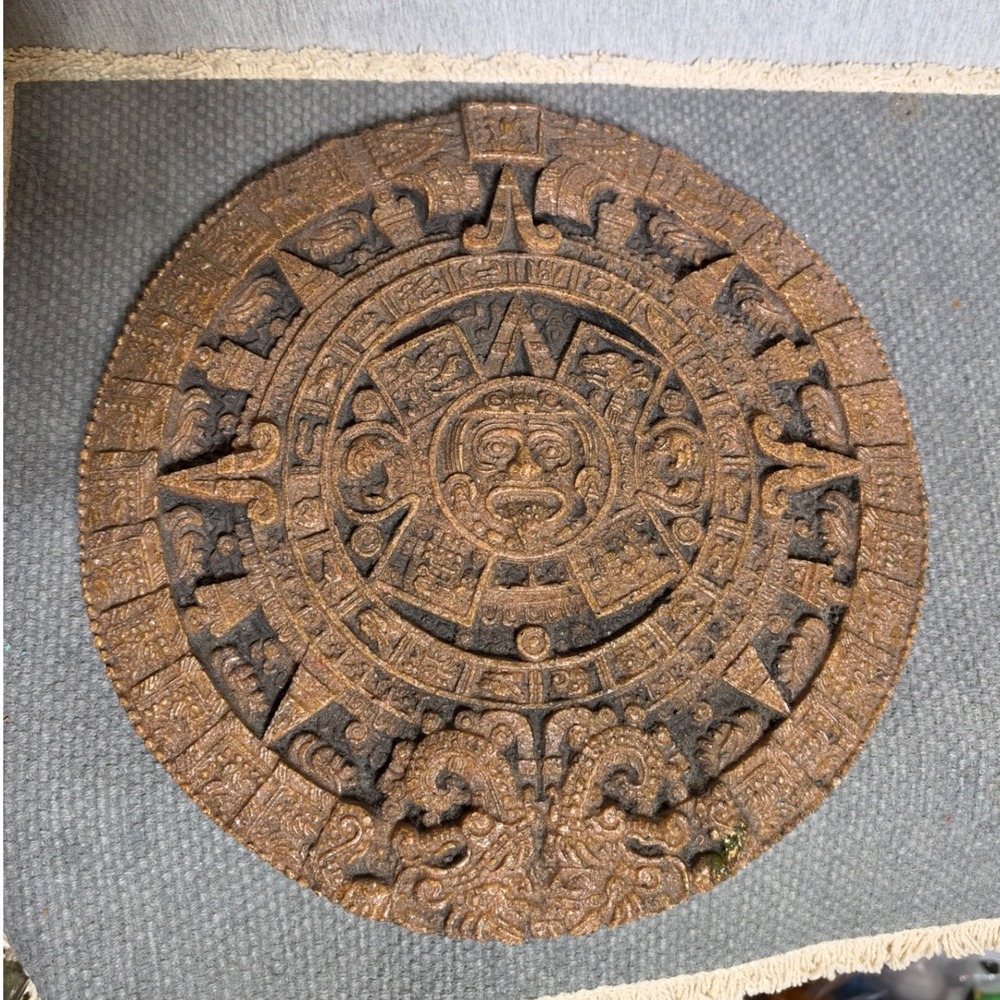 Vintage Aztec Sun Stone Calendar Wall Plaque Mexican Folk Art Decor 4.8lb